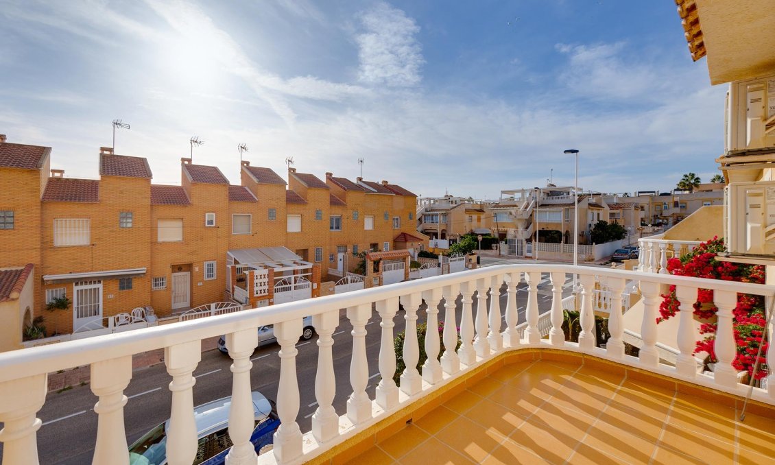 Wiederverkauf - Villa -
Torrevieja - Costa Blanca