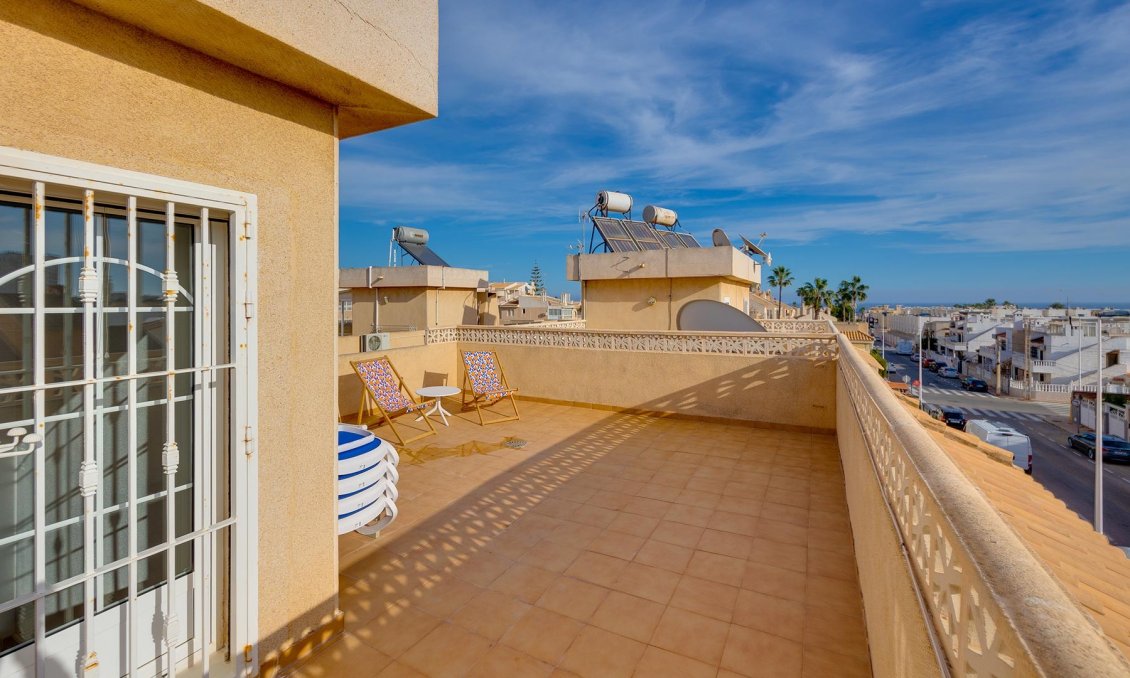 Wiederverkauf - Villa -
Torrevieja - Costa Blanca