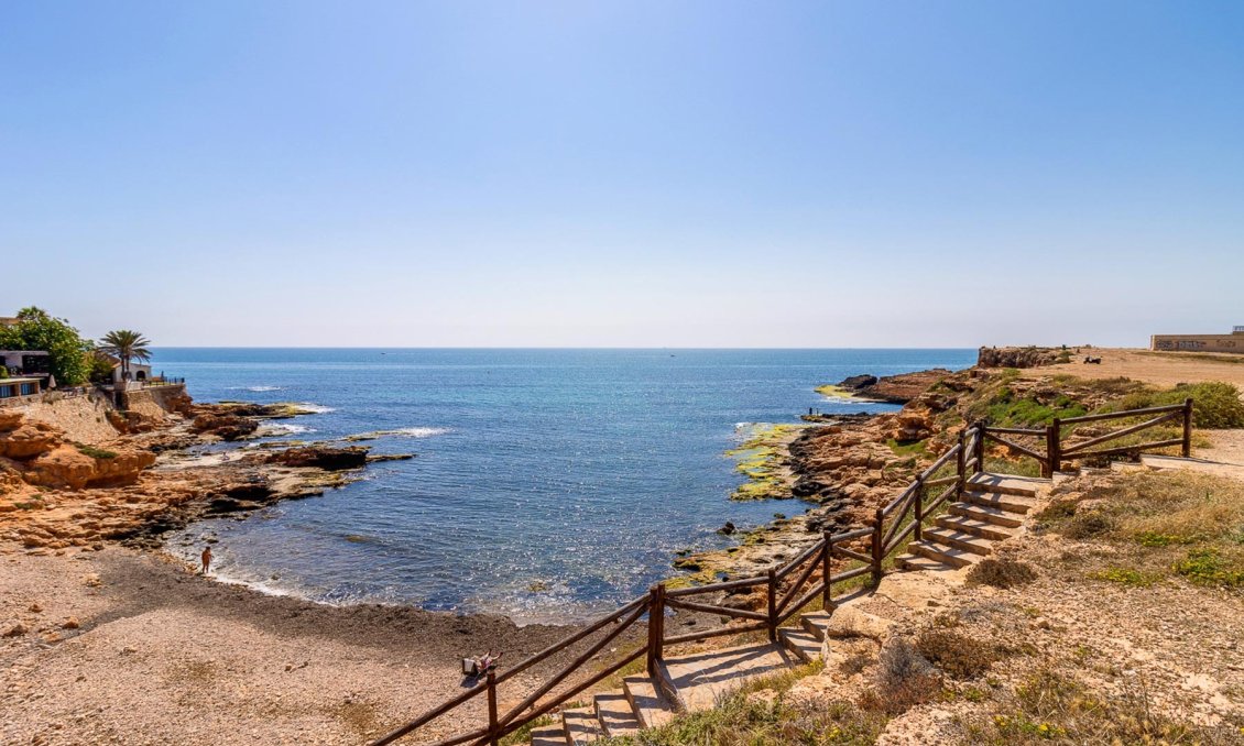 Wiederverkauf - Villa -
Torrevieja - Costa Blanca