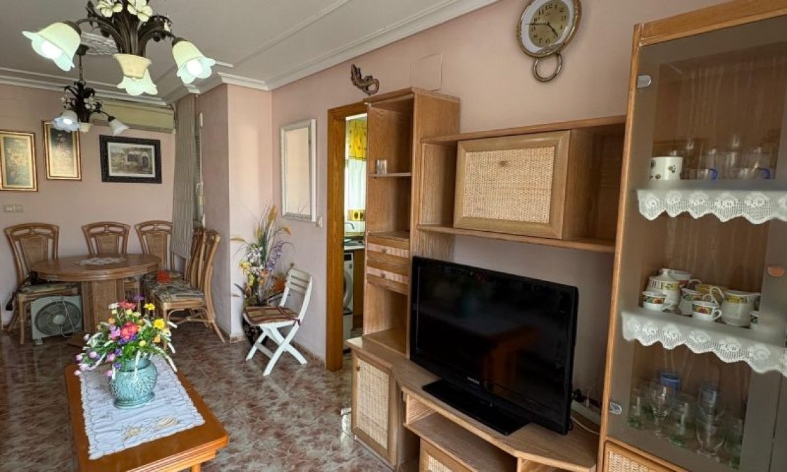 Használt Ingatlanok - Apartman -
Torrevieja - Costa Blanca