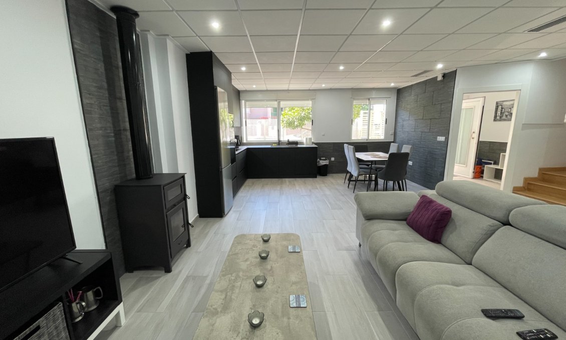 Használt Ingatlanok - Sorház -
Algorfa - Inland