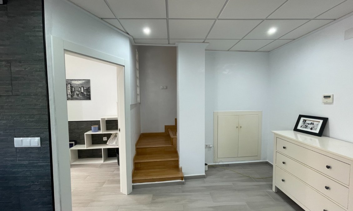 Használt Ingatlanok - Sorház -
Algorfa - Inland