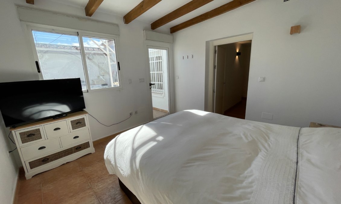 Használt Ingatlanok - Sorház -
Algorfa - Inland