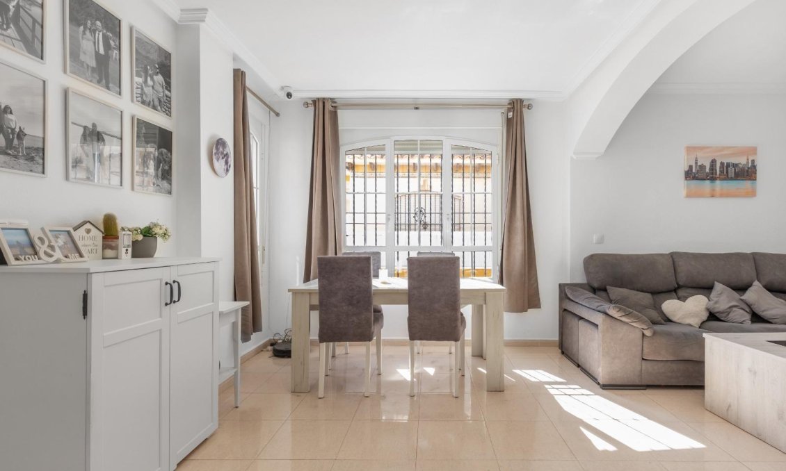 Revente - Semi Detached -
Cabo Roig - Lomas de Cabo Roig