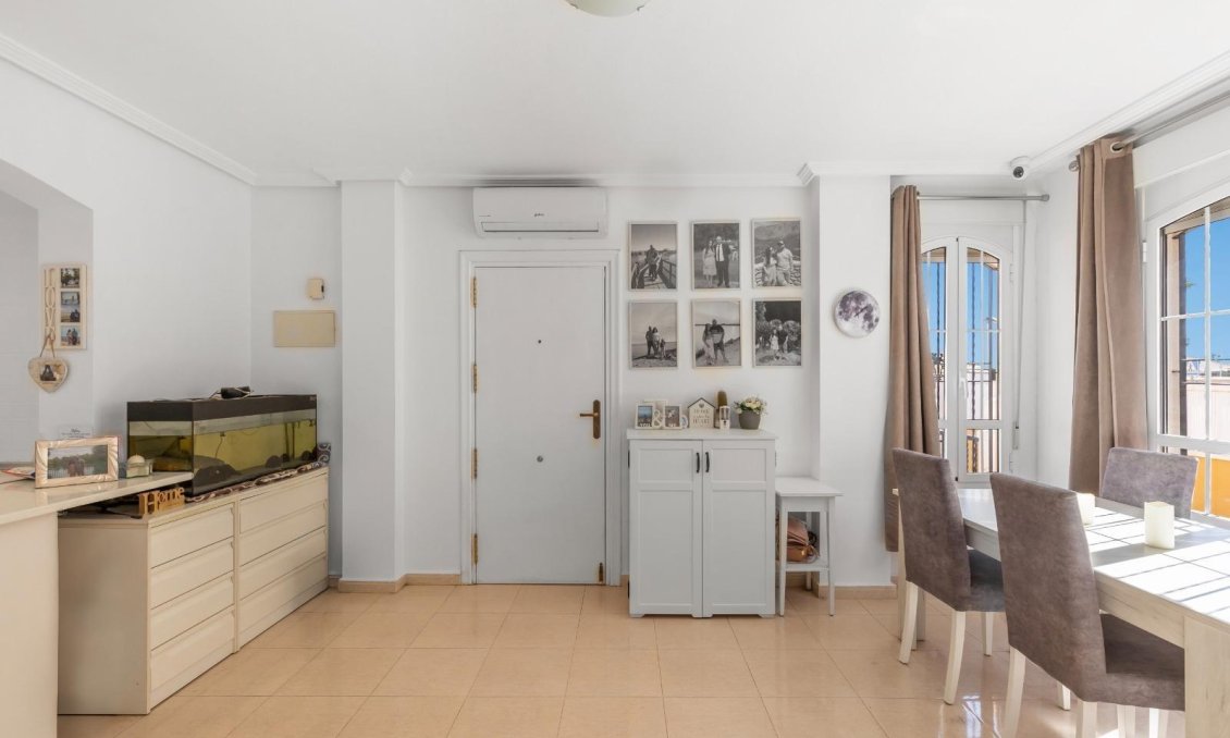 Revente - Semi Detached -
Cabo Roig - Lomas de Cabo Roig