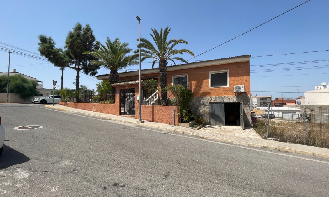 Használt Ingatlanok - Villa -
Benijofar - Costa Blanca