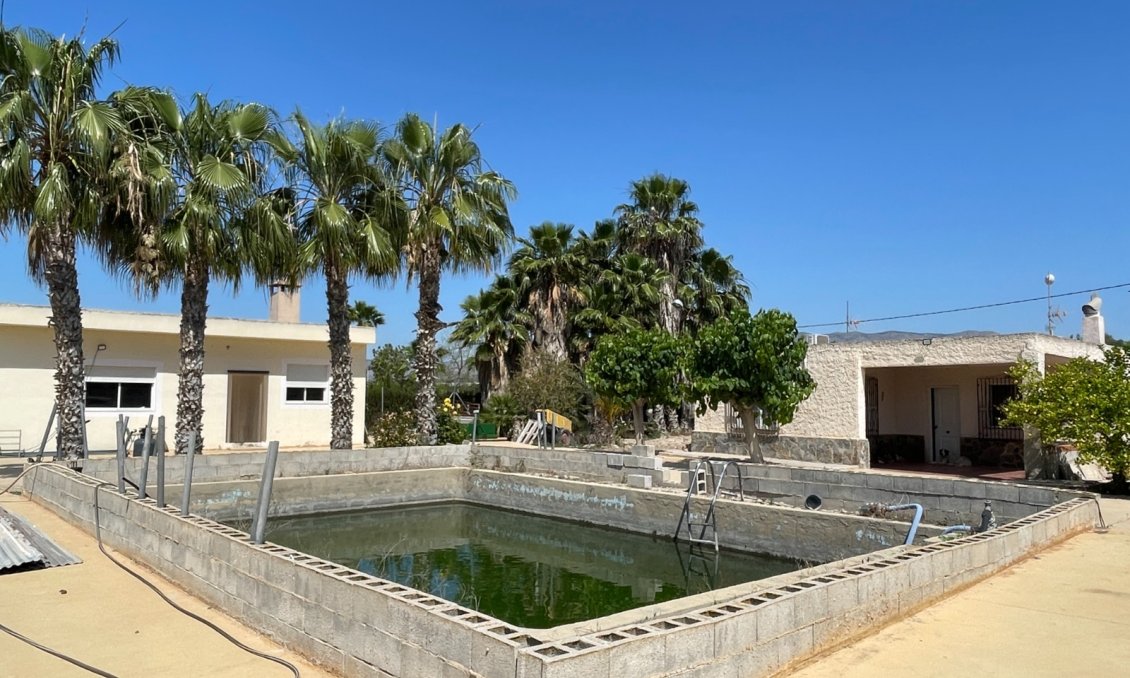 Használt Ingatlanok - Villa -
Crevillent - Inland