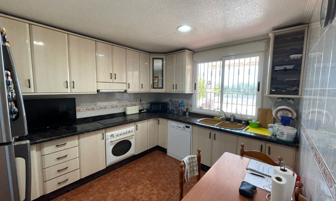 Használt Ingatlanok - Villa -
Crevillent - Inland