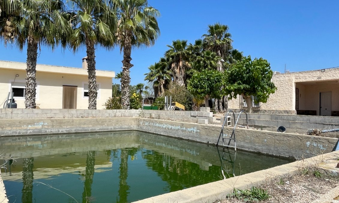 Használt Ingatlanok - Villa -
Crevillent - Inland