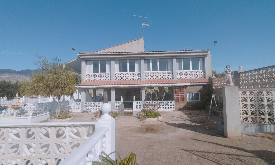 Használt Ingatlanok - Villa -
Crevillent - Inland