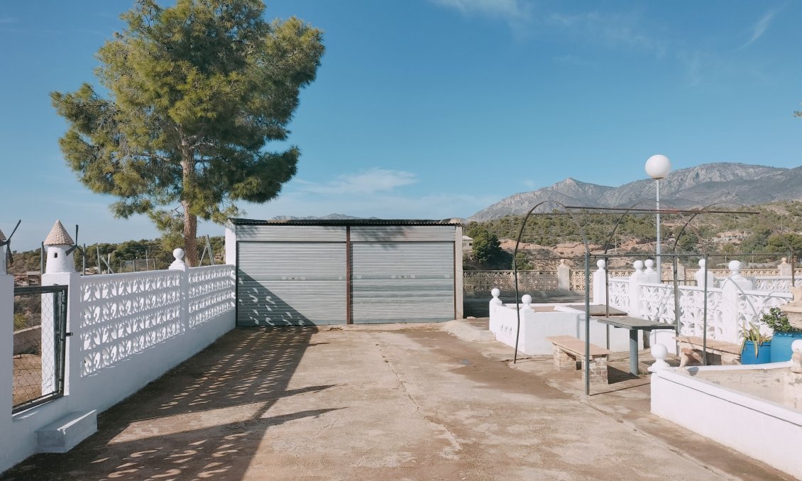 Használt Ingatlanok - Villa -
Crevillent - Inland