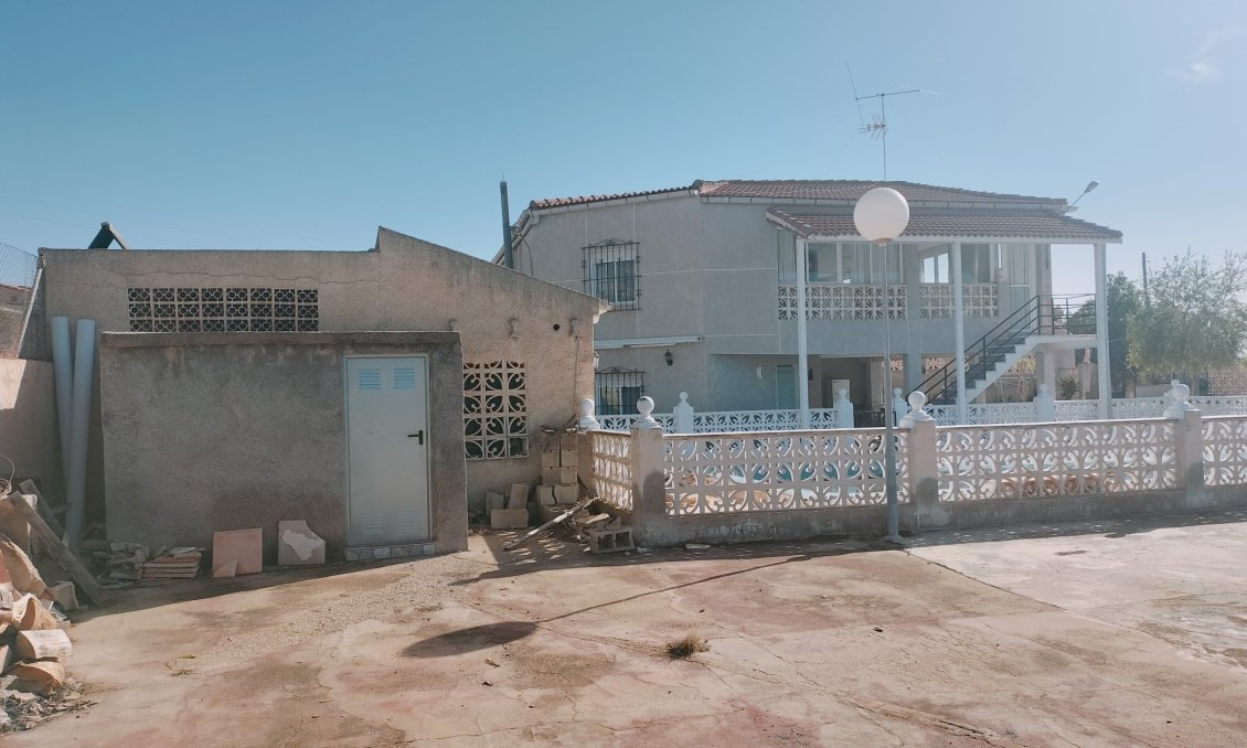 Használt Ingatlanok - Villa -
Crevillent - Inland