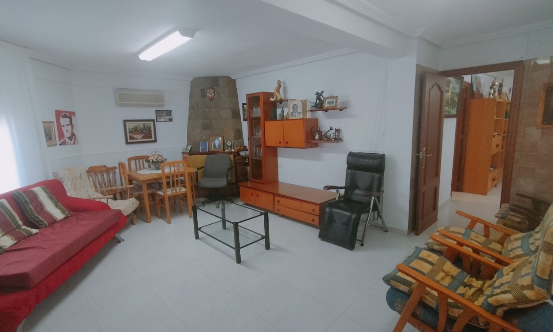 Használt Ingatlanok - Villa -
Crevillent - Inland