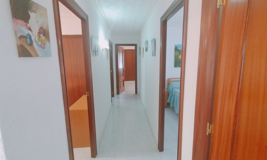 Használt Ingatlanok - Villa -
Crevillent - Inland