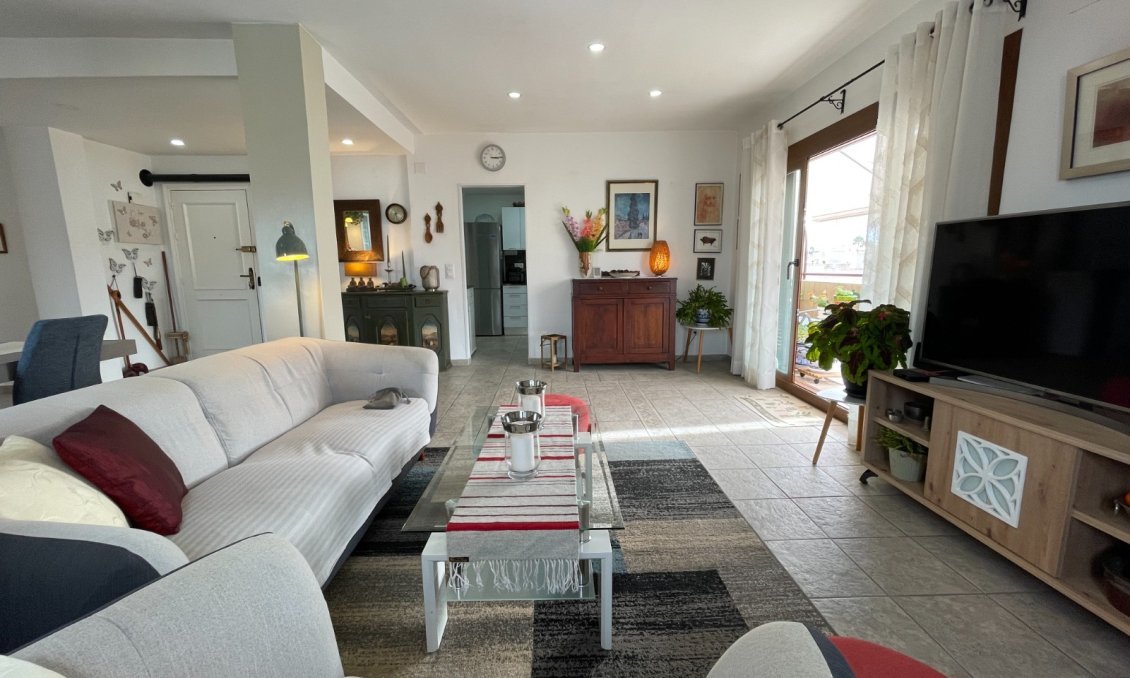 Használt Ingatlanok - Apartman -
Almoradí - Inland