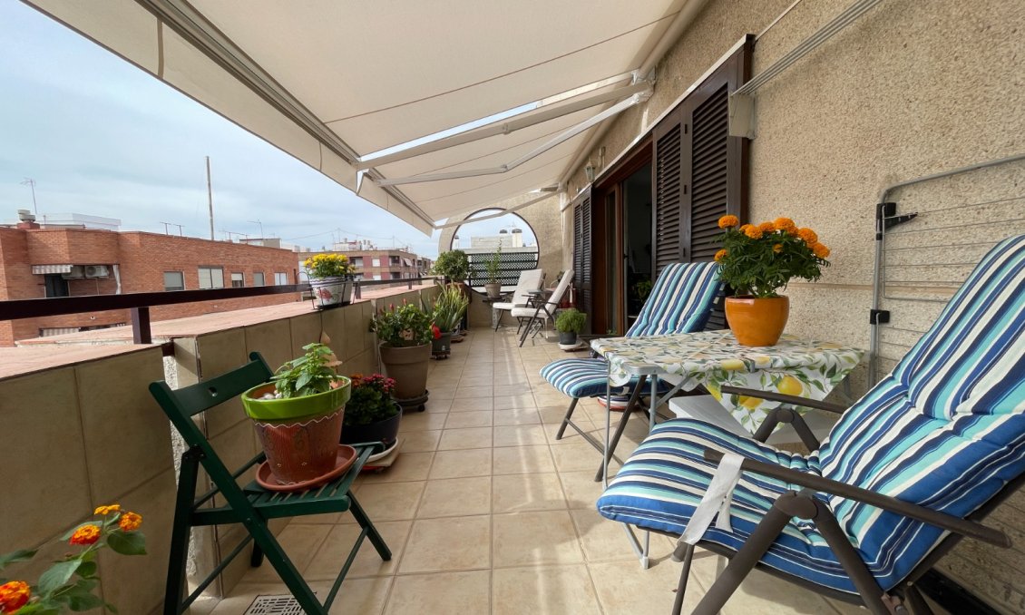 Használt Ingatlanok - Apartman -
Almoradí - Inland