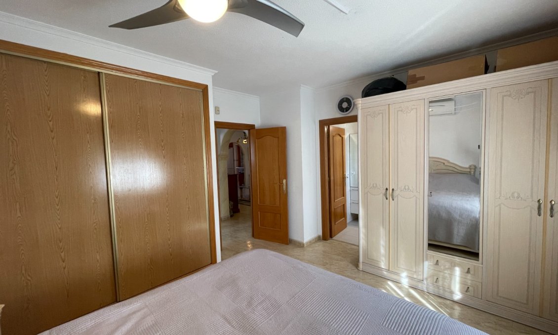 Revânzare - Vilă -
Catral - Costa Blanca