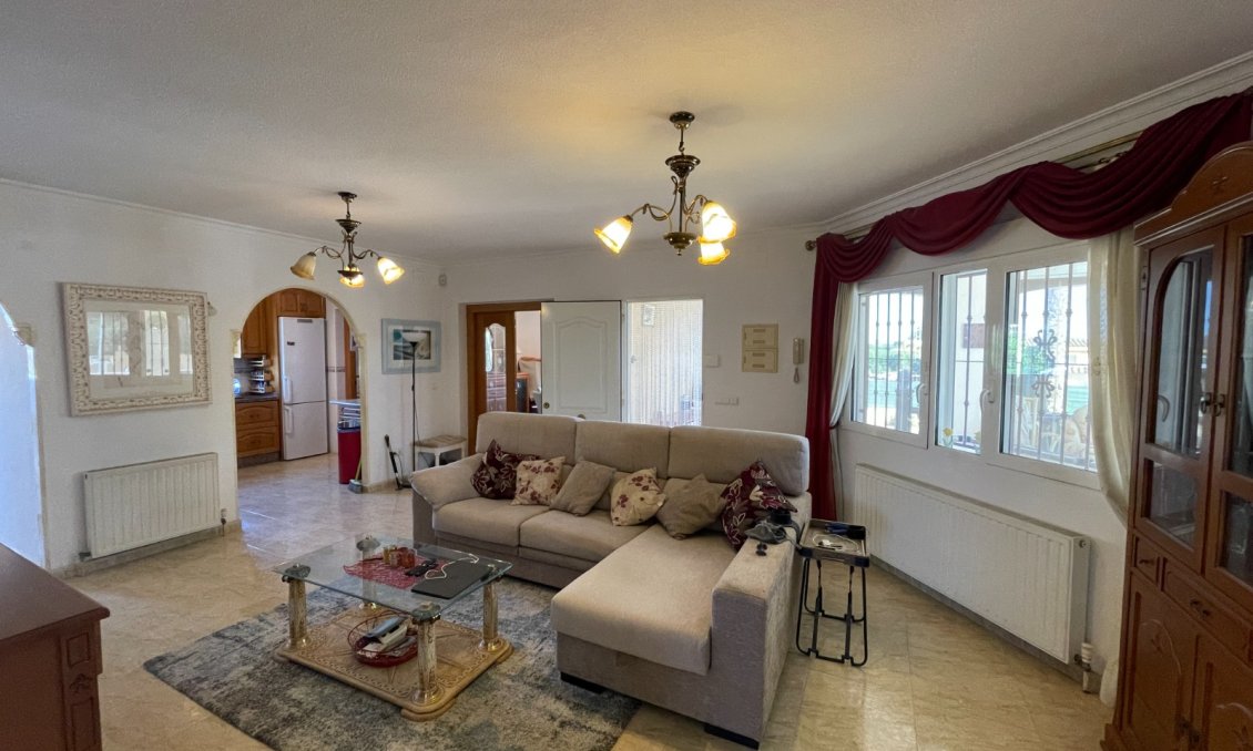 Revânzare - Vilă -
Catral - Costa Blanca