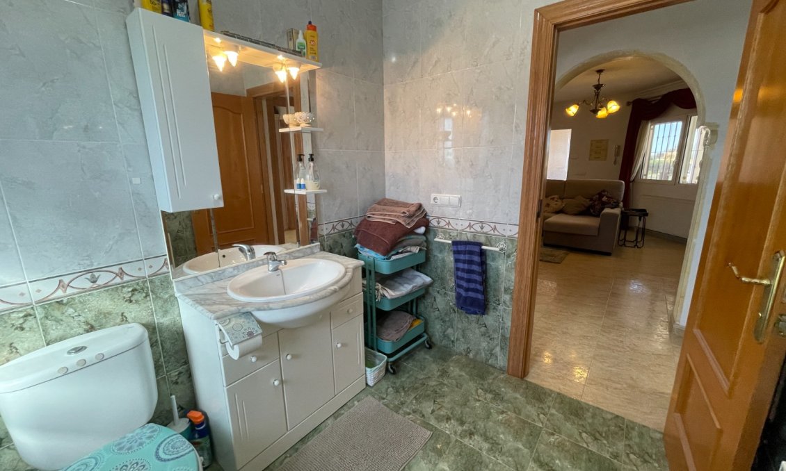 Revânzare - Vilă -
Catral - Costa Blanca