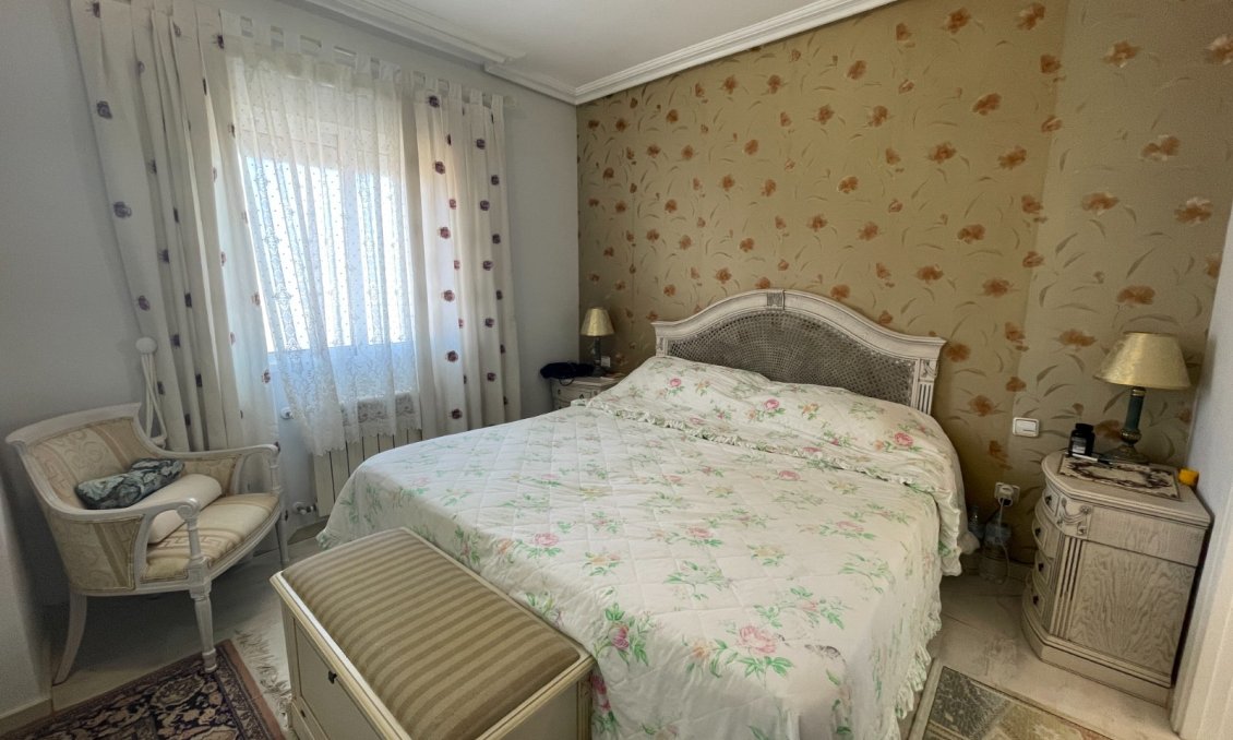 Használt Ingatlanok - Villa -
Guardamar del Segura - Costa Blanca