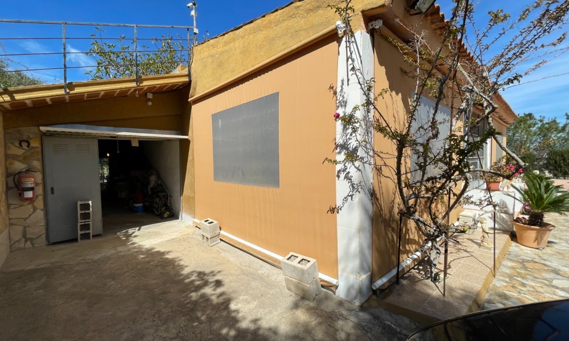 Használt Ingatlanok - Villa -
Guardamar del Segura - Costa Blanca