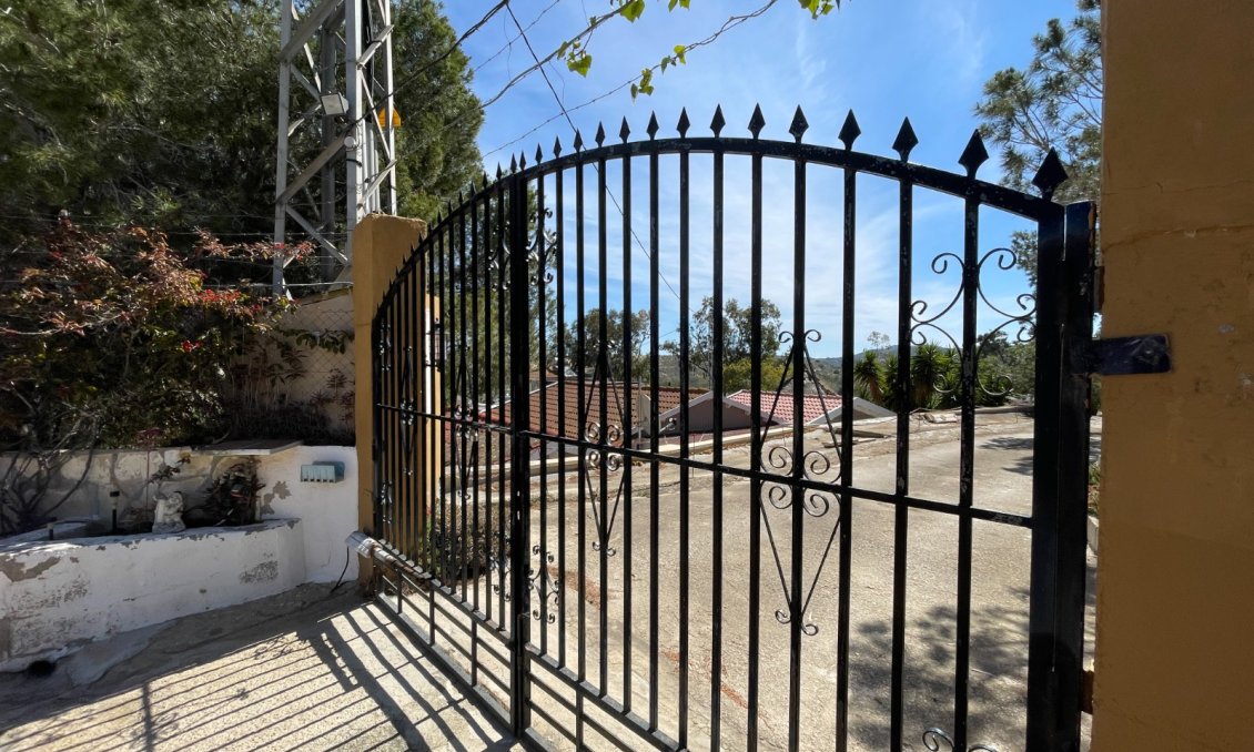 Használt Ingatlanok - Villa -
Guardamar del Segura - Costa Blanca