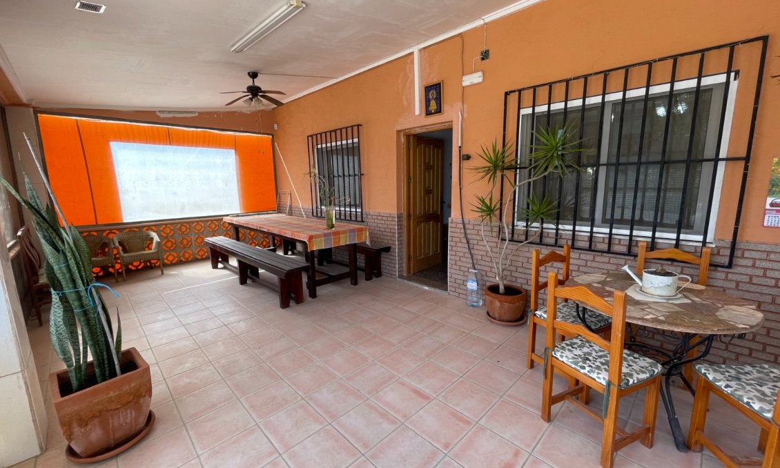 Használt Ingatlanok - Villa -
Guardamar del Segura - Costa Blanca