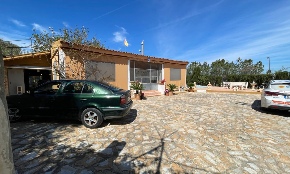 Használt Ingatlanok - Villa -
Guardamar del Segura - Costa Blanca