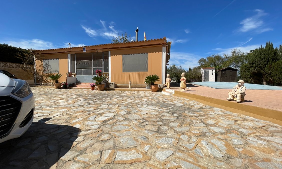 Használt Ingatlanok - Villa -
Guardamar del Segura - Costa Blanca