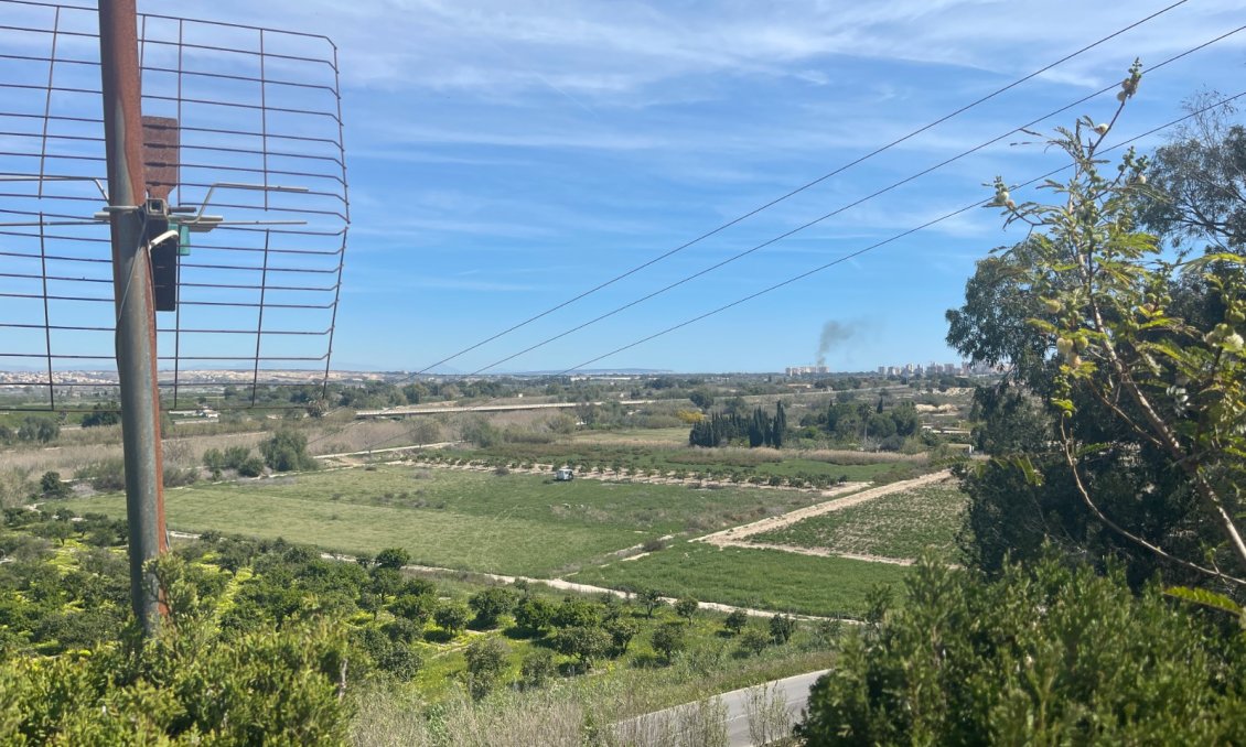Használt Ingatlanok - Villa -
Guardamar del Segura - Costa Blanca
