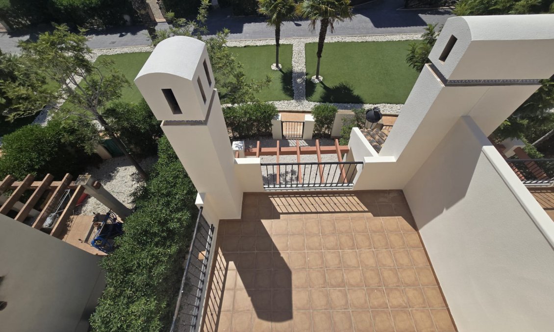 Használt Ingatlanok - Kétszintes lakás -
Algorfa - Inland