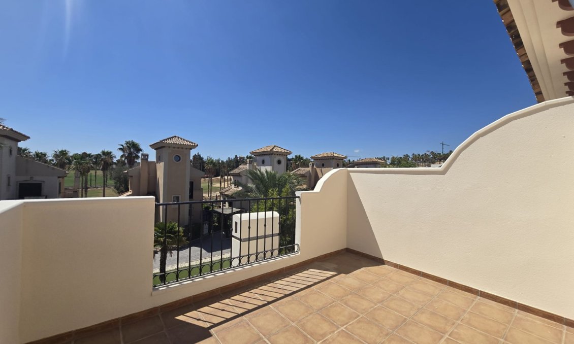 Használt Ingatlanok - Kétszintes lakás -
Algorfa - Inland