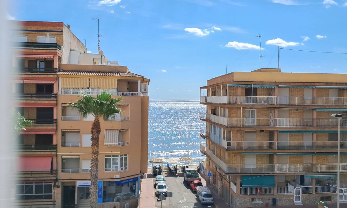 Wiederverkauf - Penthouse -
Torrevieja - Playa De Los Naufragos