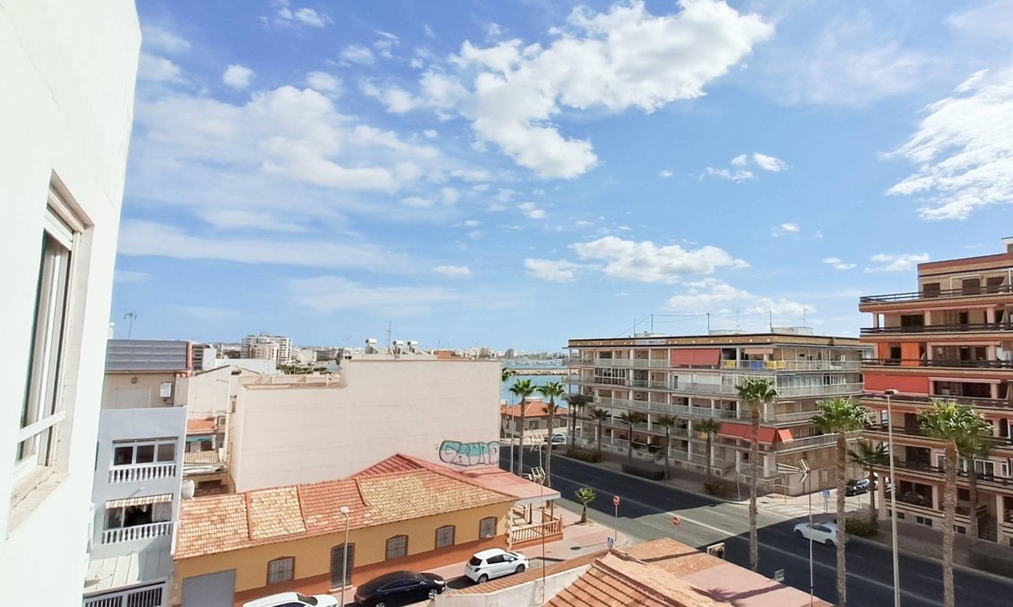 Wiederverkauf - Penthouse -
Torrevieja - Playa De Los Naufragos
