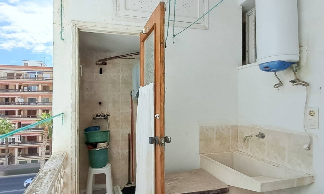 Wiederverkauf - Penthouse -
Torrevieja - Playa De Los Naufragos