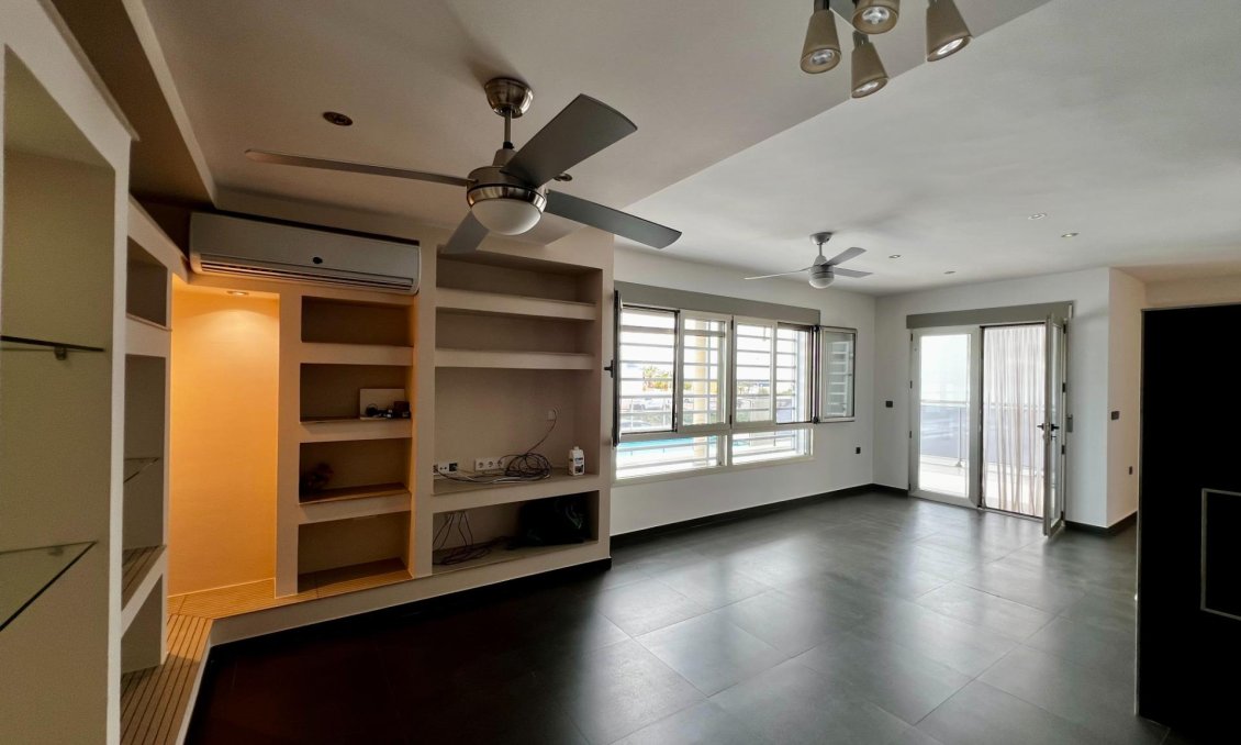 Használt Ingatlanok - Villa -
Puerto de Mazarron - El Alamillo