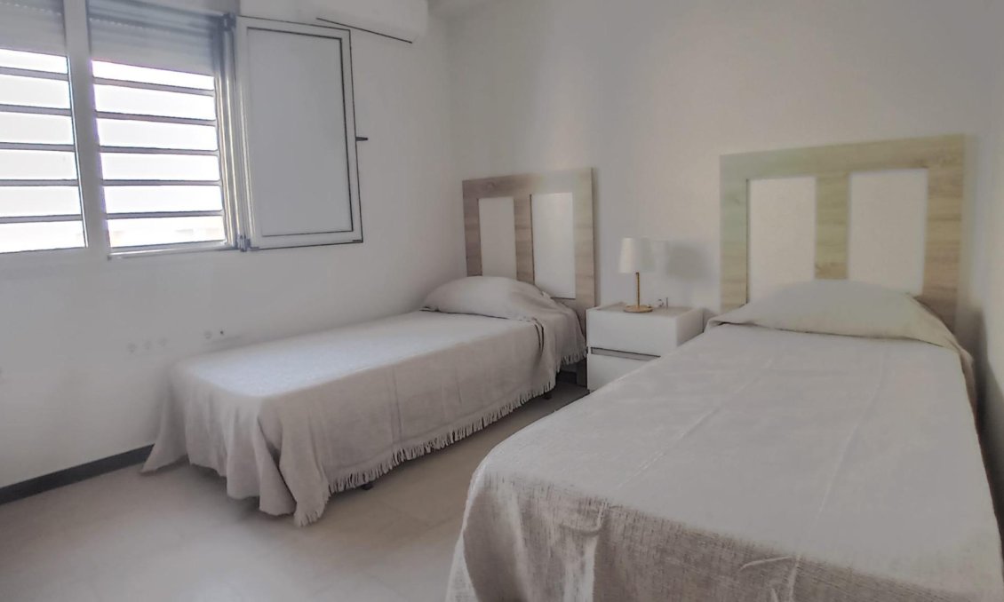 Használt Ingatlanok - Villa -
Puerto de Mazarron - El Alamillo