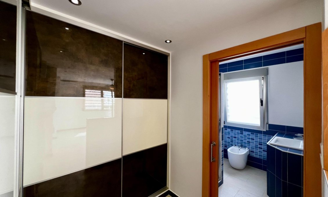 Használt Ingatlanok - Villa -
Puerto de Mazarron - El Alamillo