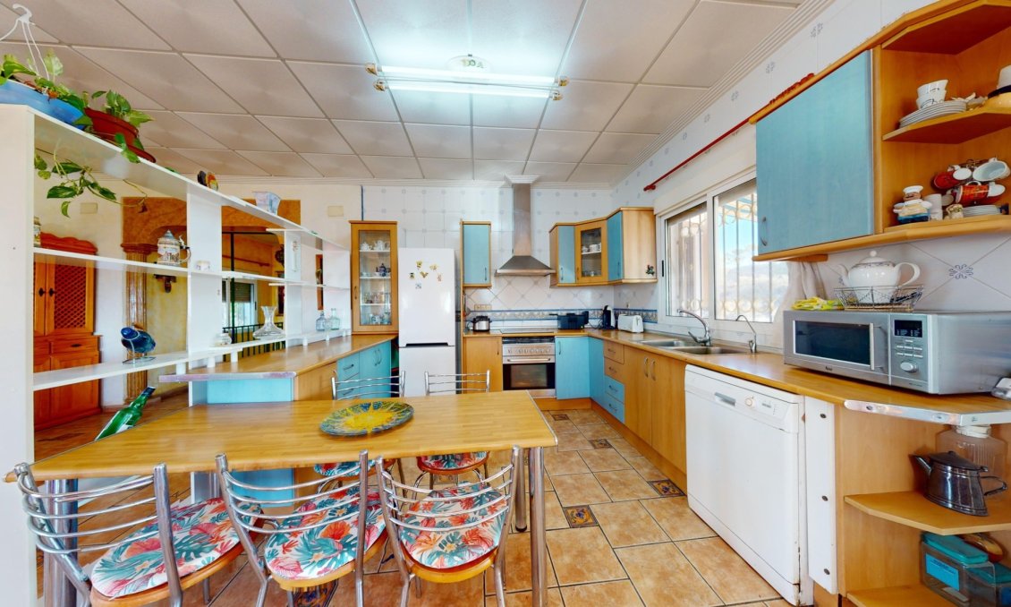 Használt Ingatlanok - Villa -
Crevillent - Inland