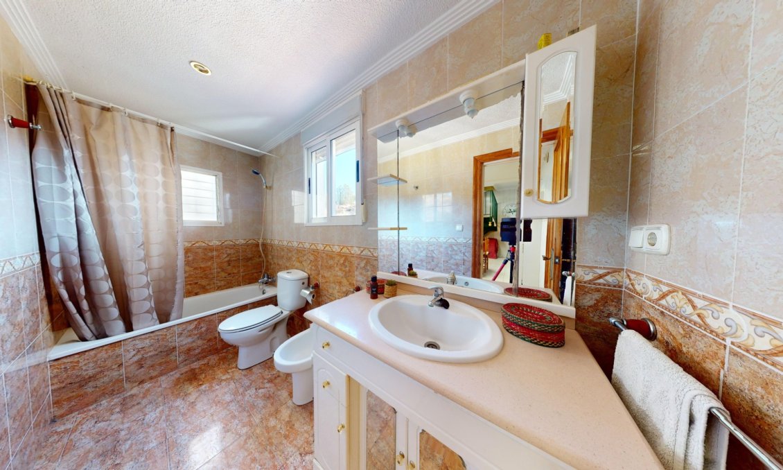 Használt Ingatlanok - Villa -
Crevillent - Inland