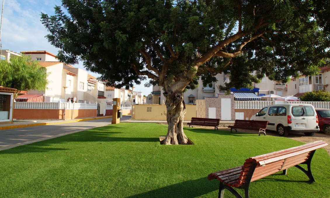 Revânzare - Bungalou -
Orihuela Costa - Costa Blanca