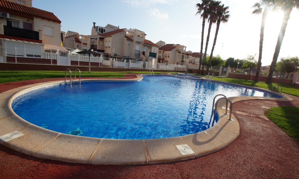Revânzare - Bungalou -
Orihuela Costa - Costa Blanca