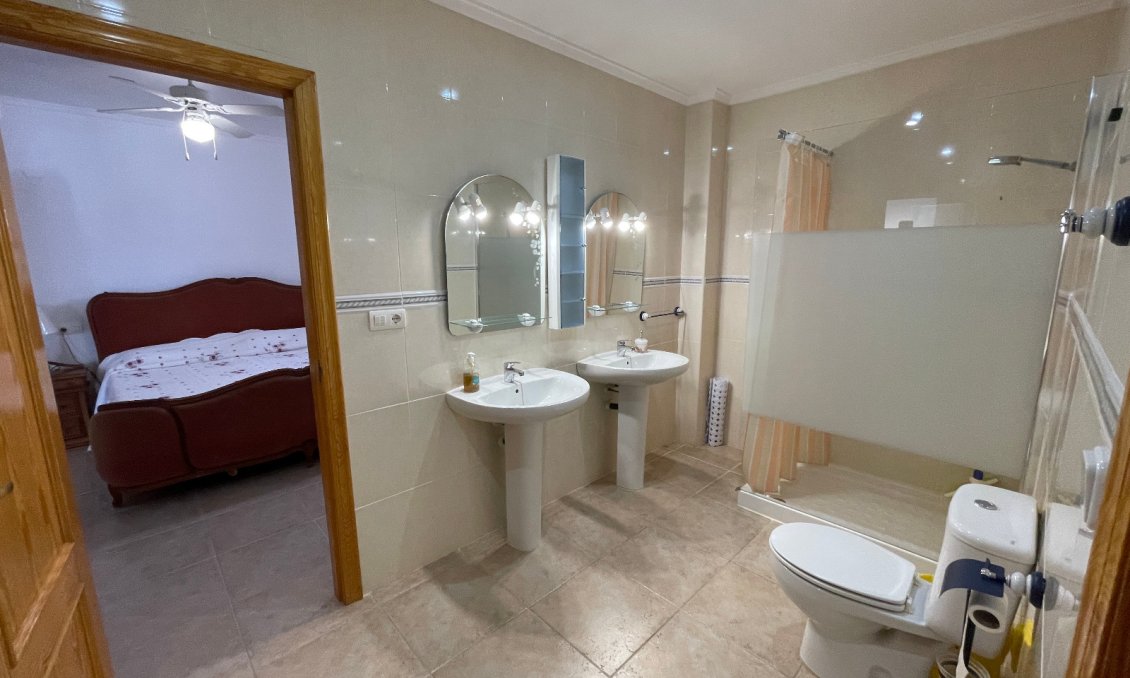 Revânzare - Vilă -
Daya Nueva - Costa Blanca