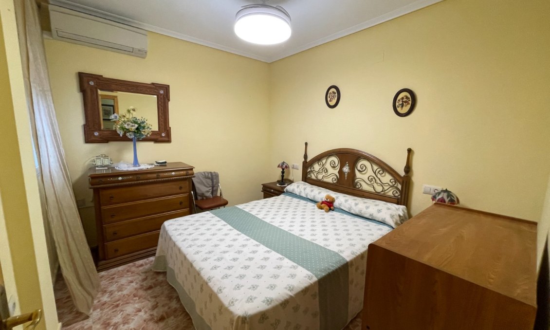 Használt Ingatlanok - Apartman -
La Mata - Costa Blanca