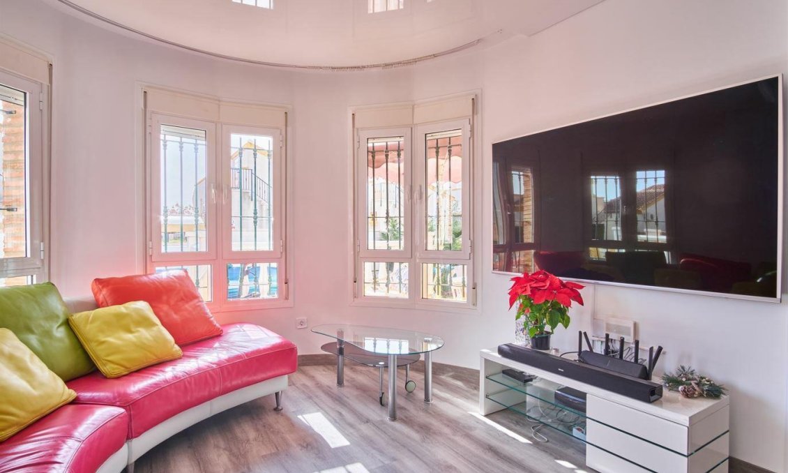 Használt Ingatlanok - Villa -
Los Montesinos - Costa Blanca