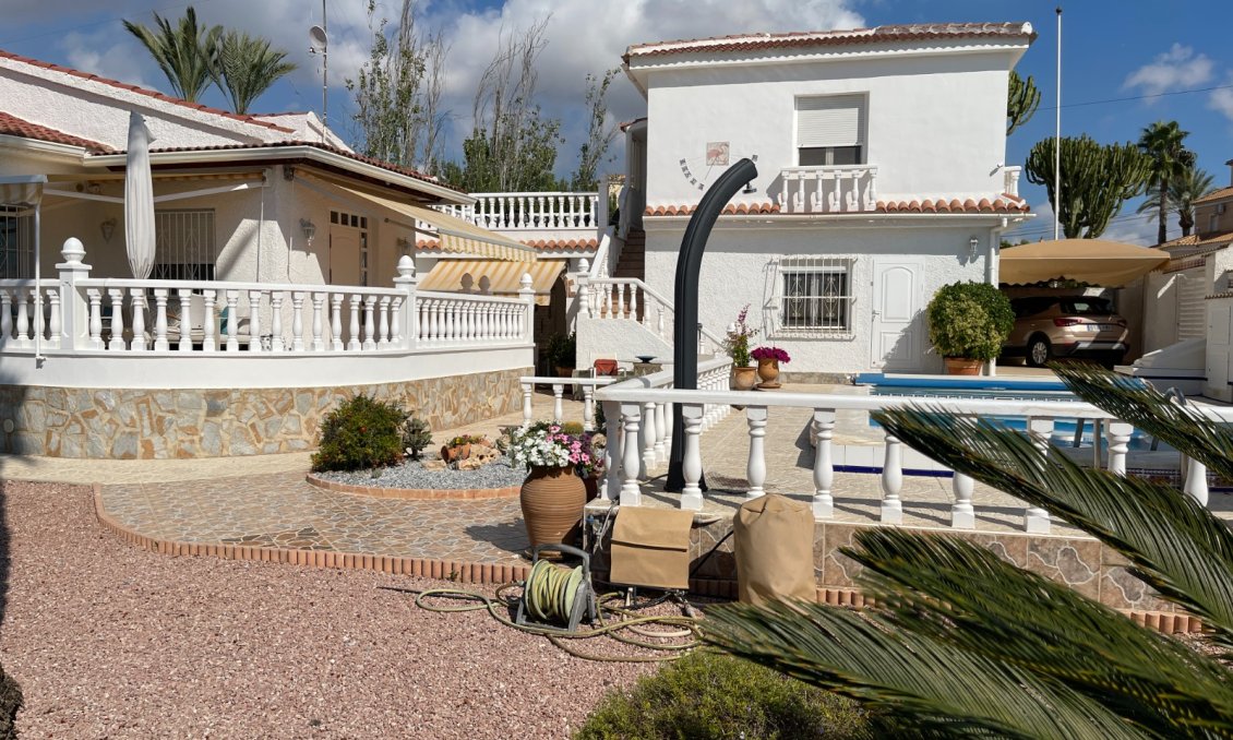 Használt Ingatlanok - Villa -
Ciudad Quesada - Costa Blanca