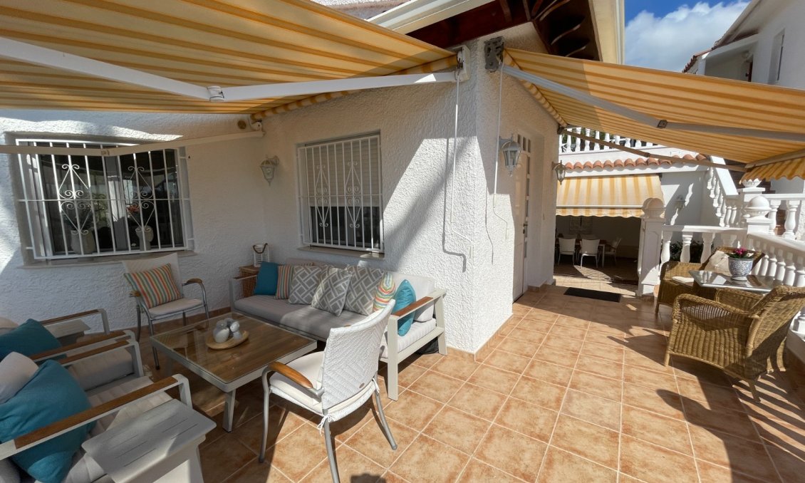Használt Ingatlanok - Villa -
Ciudad Quesada - Costa Blanca