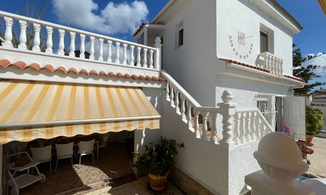 Használt Ingatlanok - Villa -
Ciudad Quesada - Costa Blanca