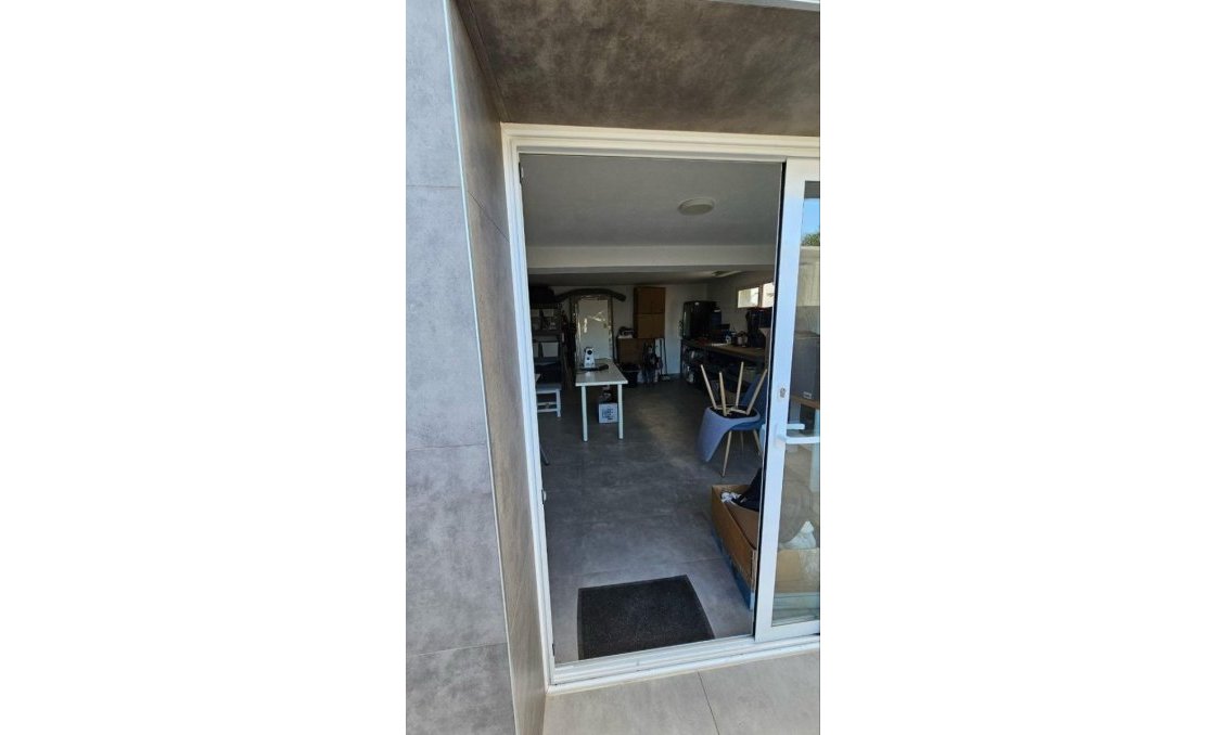 Revânzare - Vilă -
Orihuela - Inland