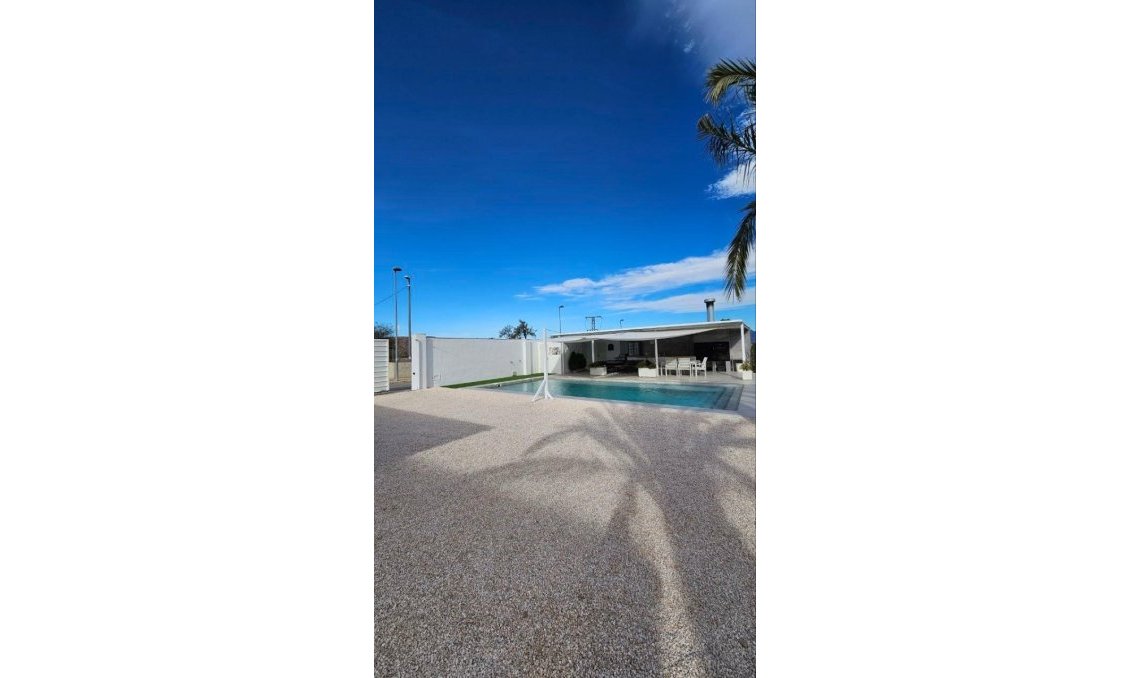 Revânzare - Vilă -
Orihuela - Inland